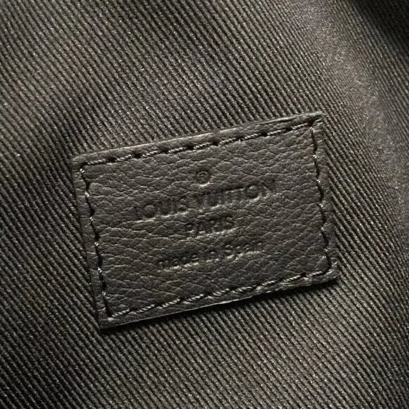 100% Auth LOUIS VUITTON Discovery Bum Bag PM Noir Monogram Shadow 1418-101224 - Picture 13 of 14